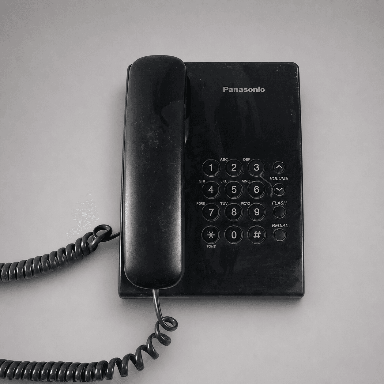Černý telefon Panasonic — Fotografie 1