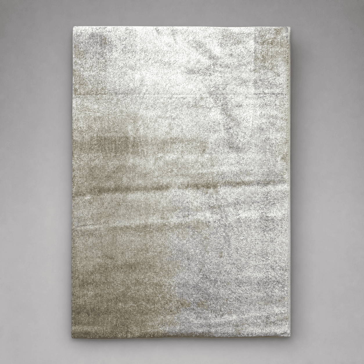 Grey-beige high-pile rug — Photo 1