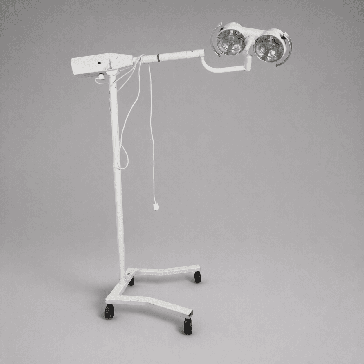 Operační lampa se dvěma světly — Fotografie 1