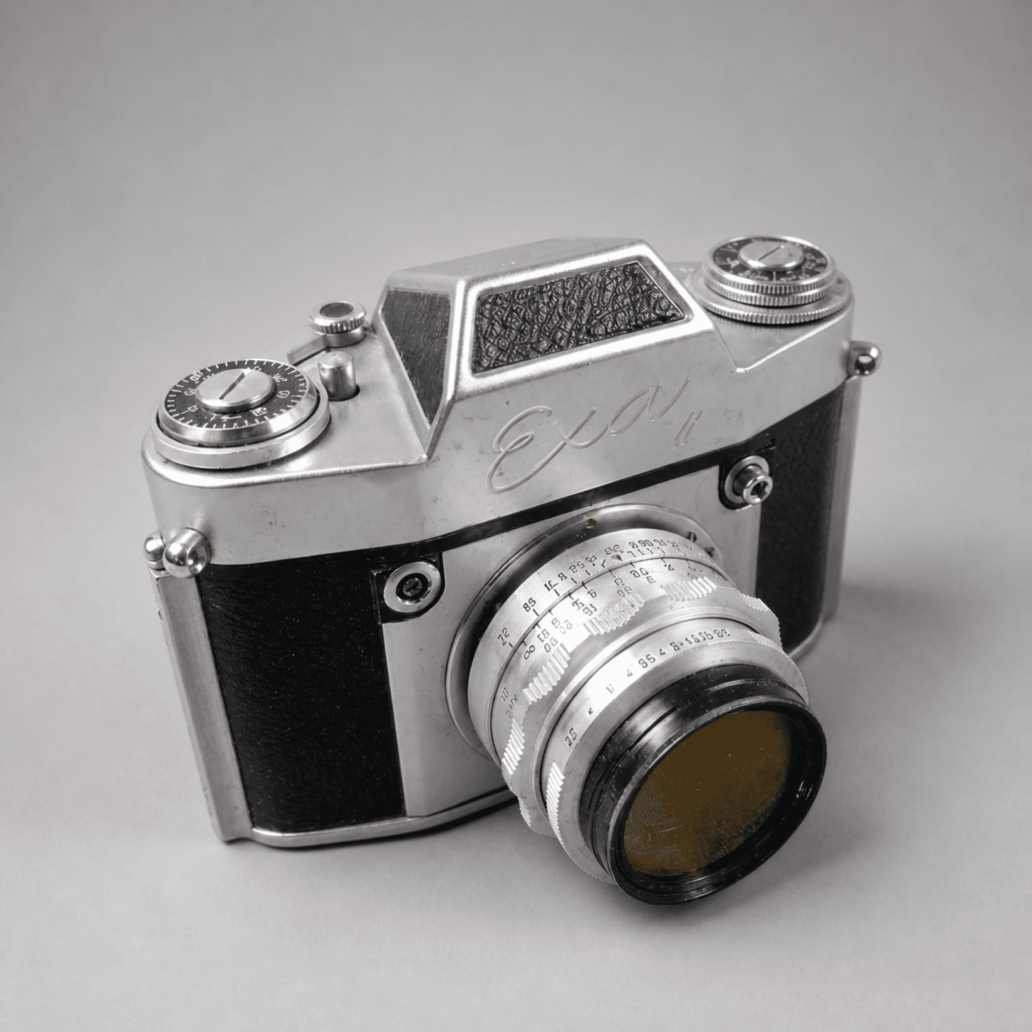 Fotoaparát Exa s objektivem — Fotografie 1