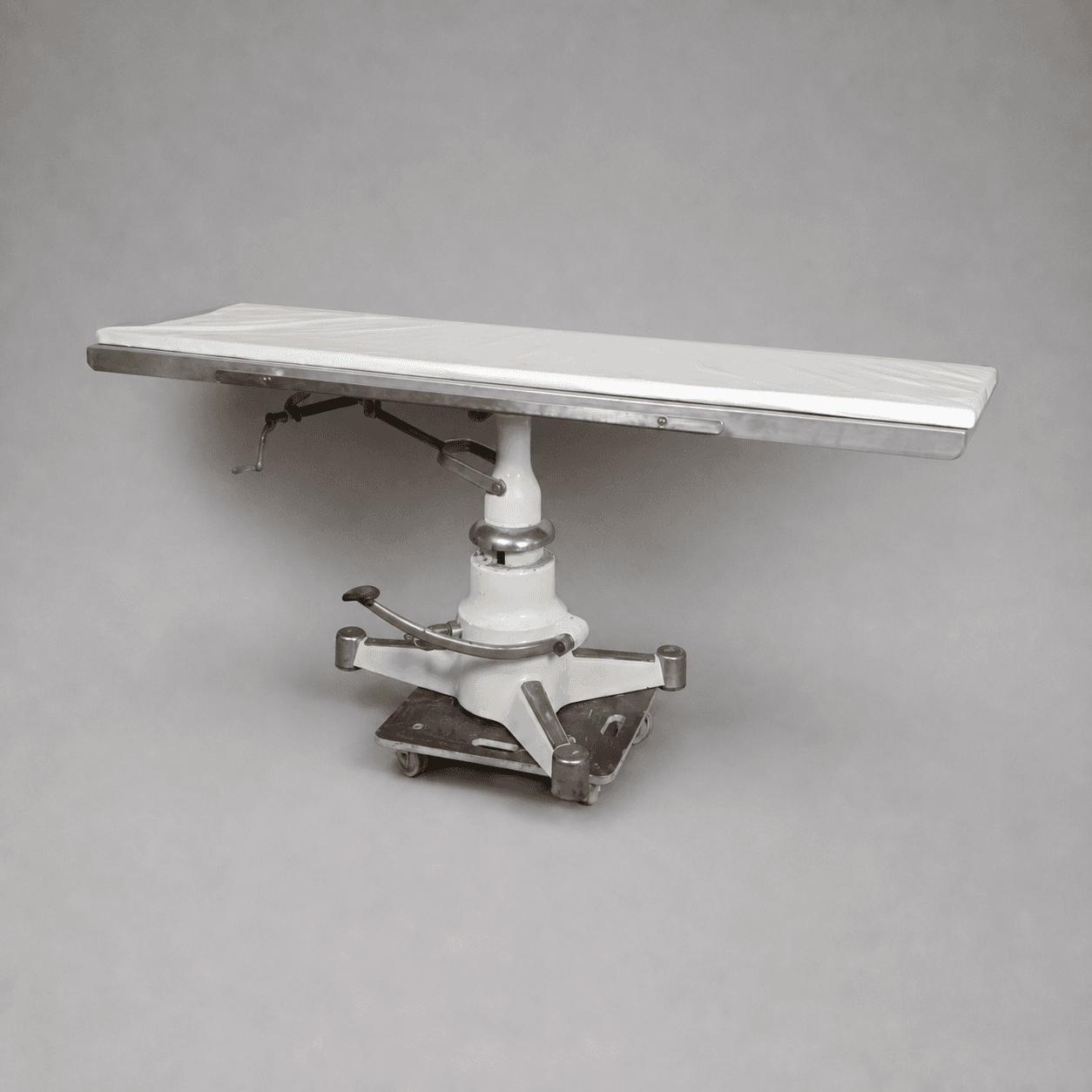 Metal Base with Top Plate — Photo 1